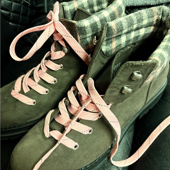NWOT SO SIZE 11 MED HAILEYY GREY & PINK HIKING BOOTS KOHL’S - Picture 8 of 14